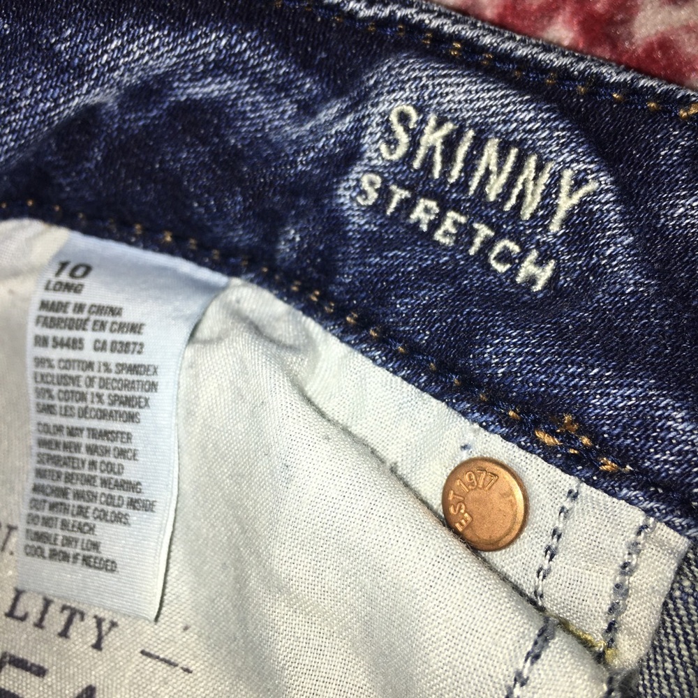american eagle jeans!